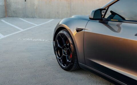 A UP-05 Forged Wheel on a Quicksilver Tesla Model 3 Performance.