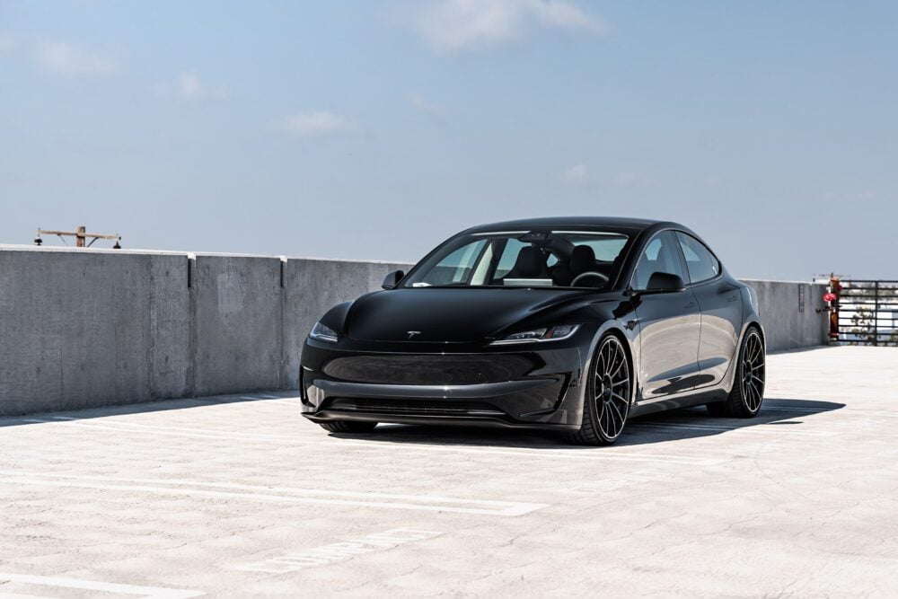 Black Model 3 Performance – UP-03 Forged Wheels in Gloss Black