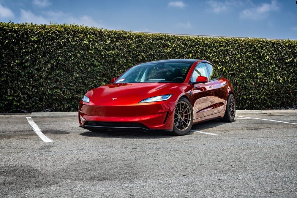 Ultra Red Tesla Model 3 Performance – UP-03 Forged Wheels In Satin Bronze