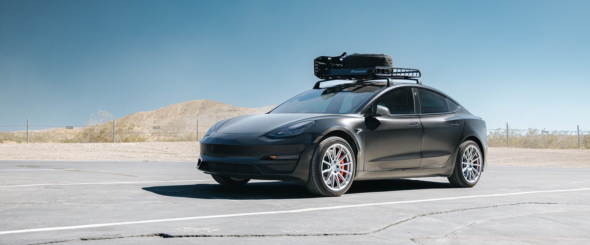 Black Model 3 – Dirt and Snow Pro Coilover Suspension Lift Kit
