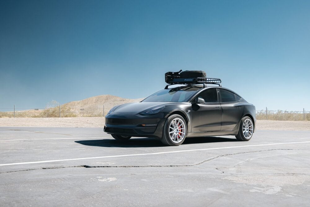 Black Model 3 – Dirt and Snow Pro Coilover Suspension Lift Kit