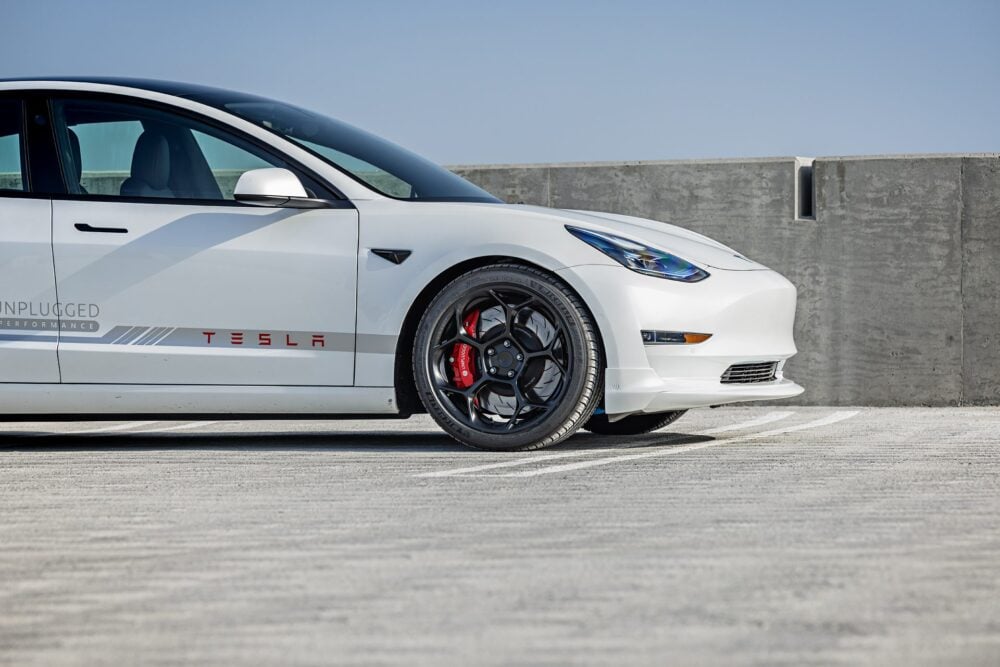 White Tesla Model 3 – UP-05 Forged Wheels in Satin Black