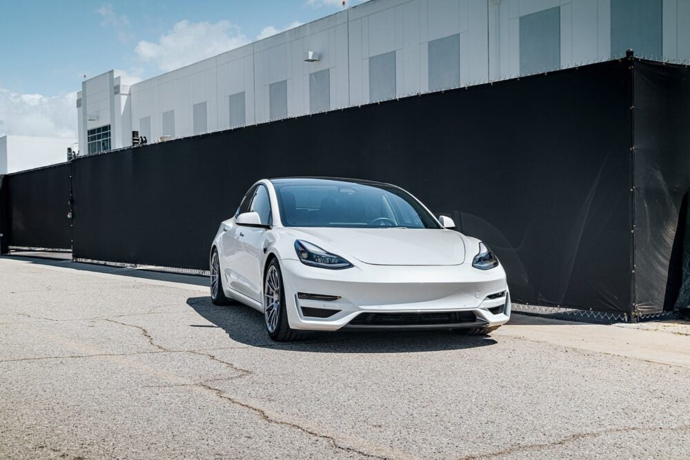 White Tesla Model 3 – UP-03 Forged Wheels in Satin Titanium